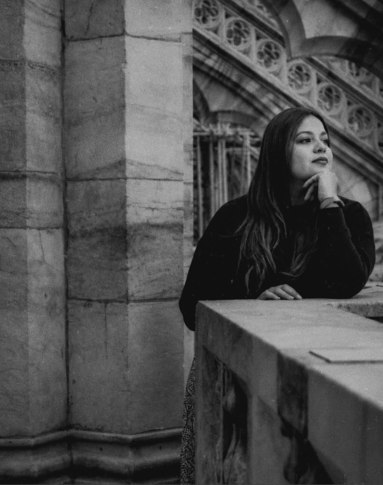 Portrait de Mariana en noir et blanc